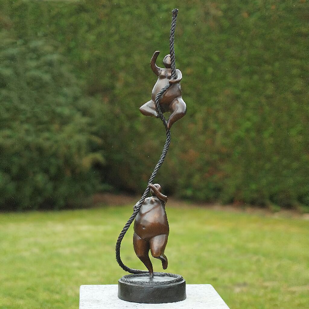Bronzeskulptur Kletterin - 2 Frauen Mit Seil - Eronimus