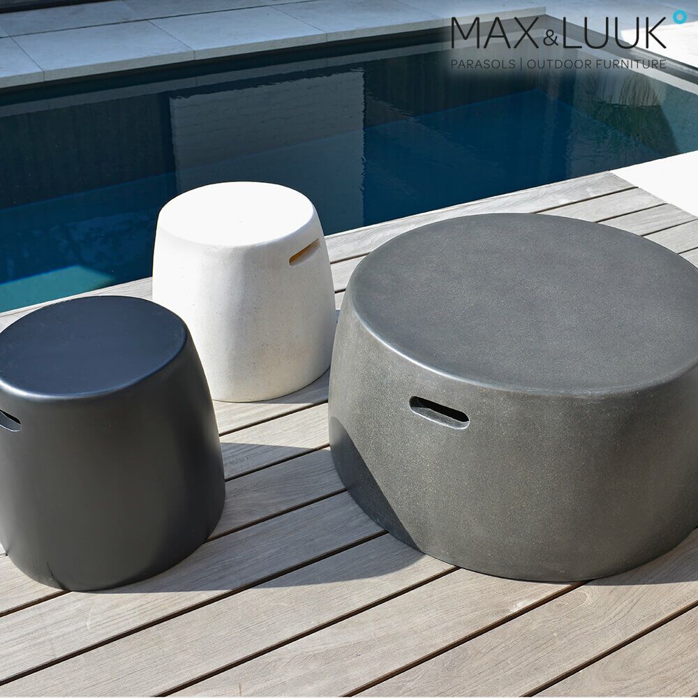 Grauer Max & Luuk Couchtisch Aus Fiberglas Für Den Garten - Nick Hocker