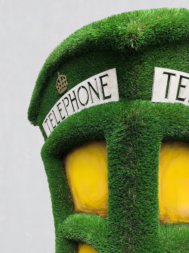 Große Telefonzelle Als Gartenplastik - Formschnitt Kunststoff - Umbraculum