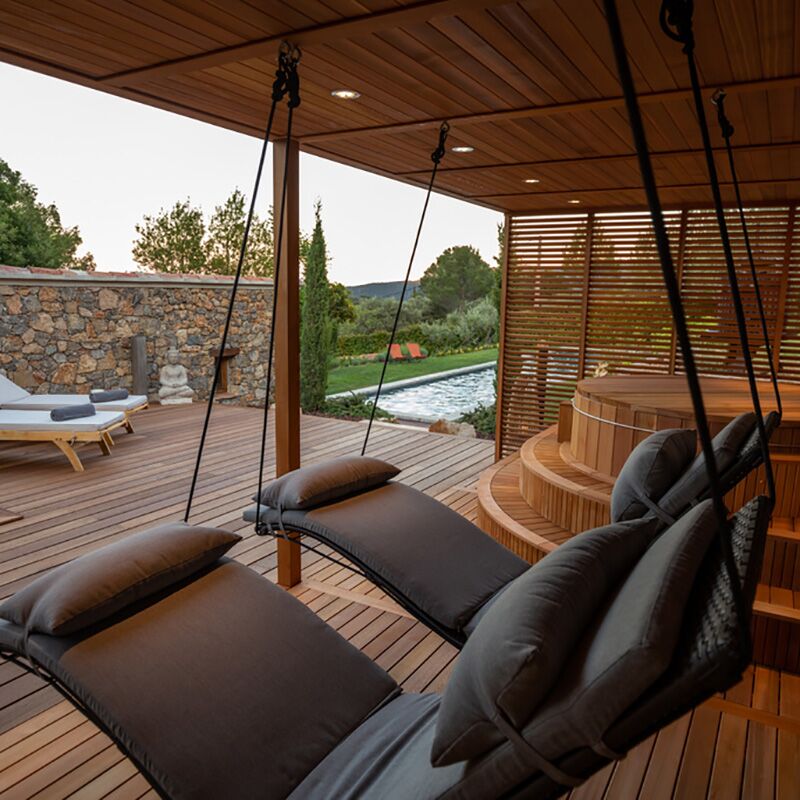 Hängender Relax Sessel Aus Aluminium Und Rattan Mit Kissen - Wetterbeständig - Mila