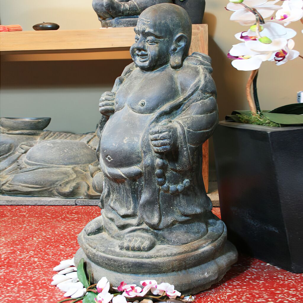 Kleiner Buddha Mönch Stehend Aus Natur Steinguss