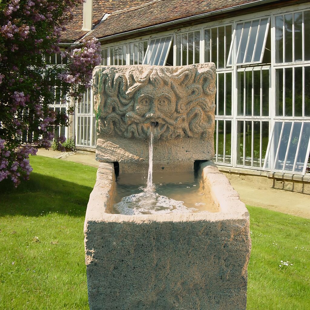 Kleiner Garten Steinbrunnen - Vellamo
