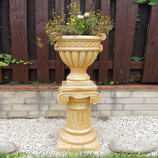Kunstvolle Mini Säule Für Die Dekorative Gartengestaltung - Pantea