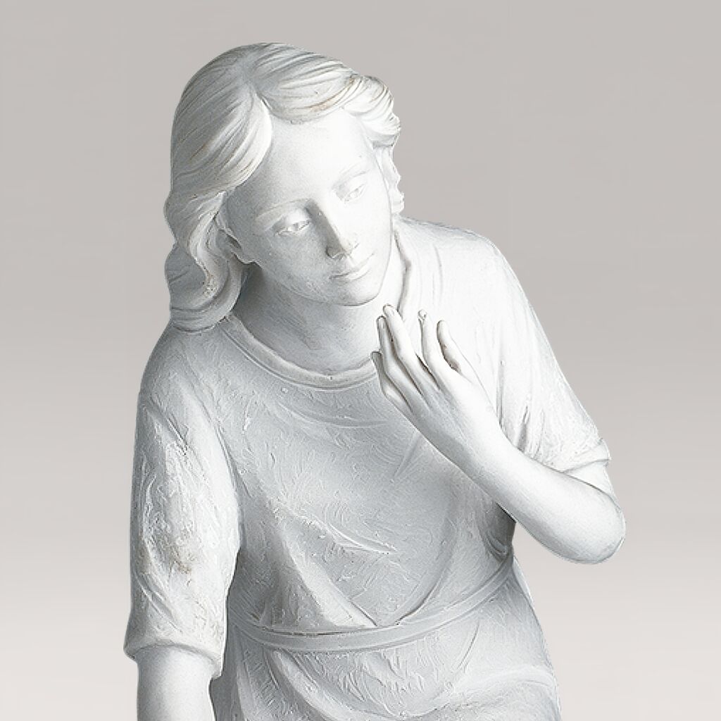 Marmorguss - Kniende Gartenfigur Mutter Gottes - Maria Spicatus