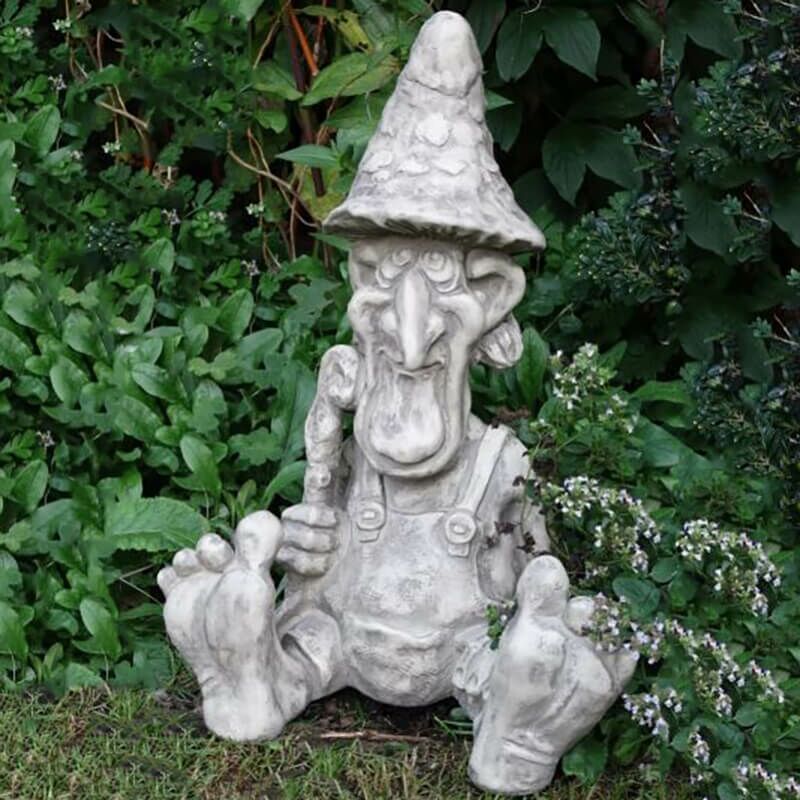 Sitzende Kobold Gartenplastik Mit Pilzkappe Aus Steinguss - Shay