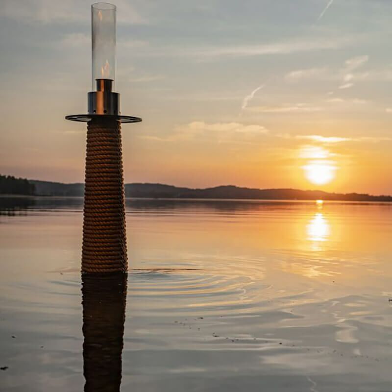 Stilvolle Ethanol Gartenfackel Aus Stahl Mit Jute Seil Von Masuria - Juno Lampe
