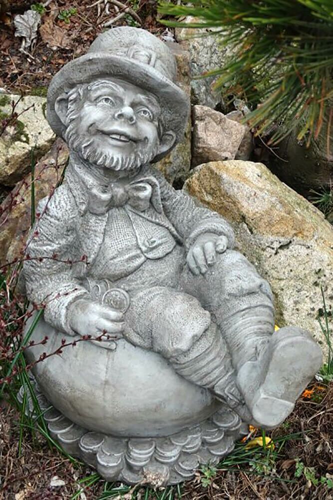 Zwerg Sitzt Auf Geldsack - Steingussfigur - Patrick