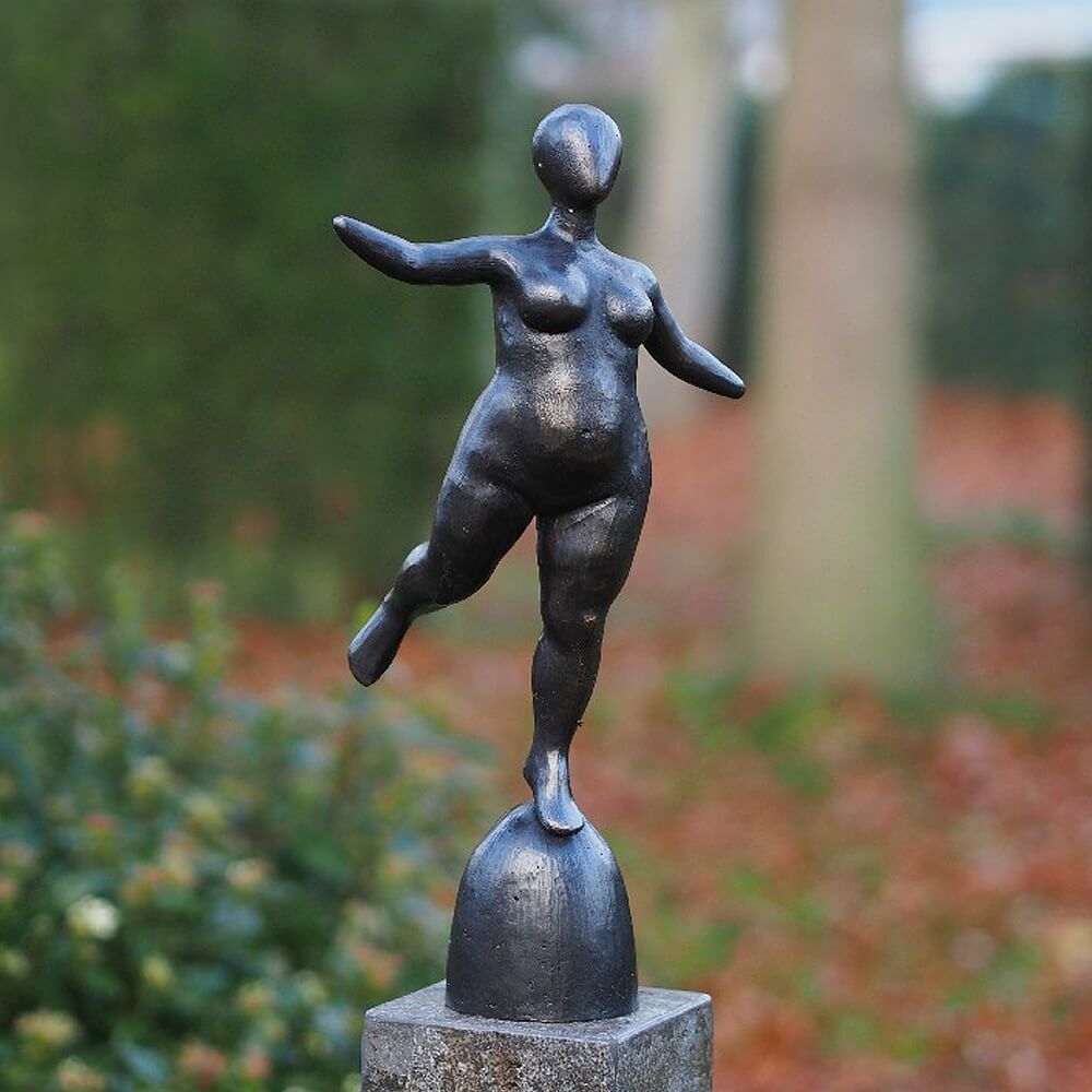  Abstrakte Bronze Frauenstatue Balanciert - Gelia