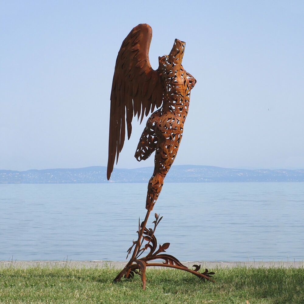  Abstrakte Engelskulptur Aus Metall Mit Floralen Elementen - Thalira