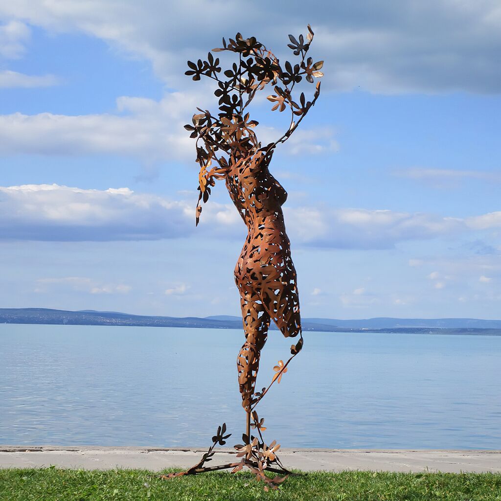  Abstrakter Frauen Torso Mit Blätter Motiv - Edelstahl Oder Rost Metall - Daphne