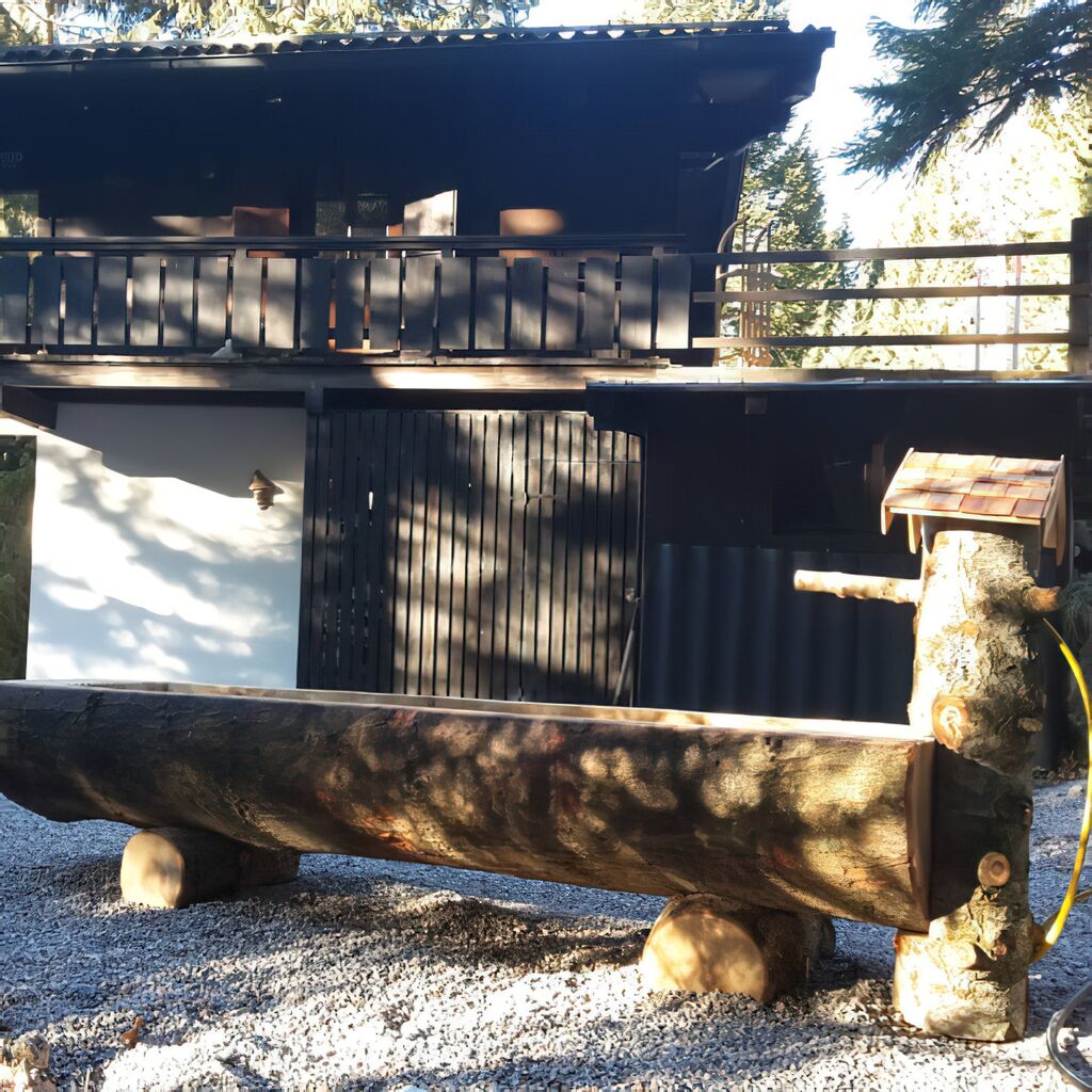  Alpiner Baumstamm Hüttenbrunnen Aus Dem Allgäu - Gartenbrunen Holz - Titlis