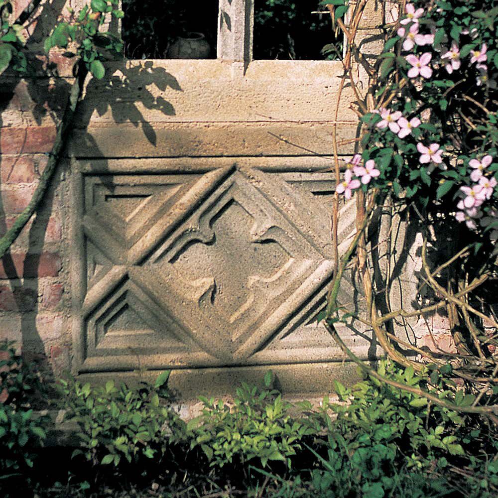 Antiker Zierstein Für Ruinenmauern Mit Ornament - Liljana Hall
