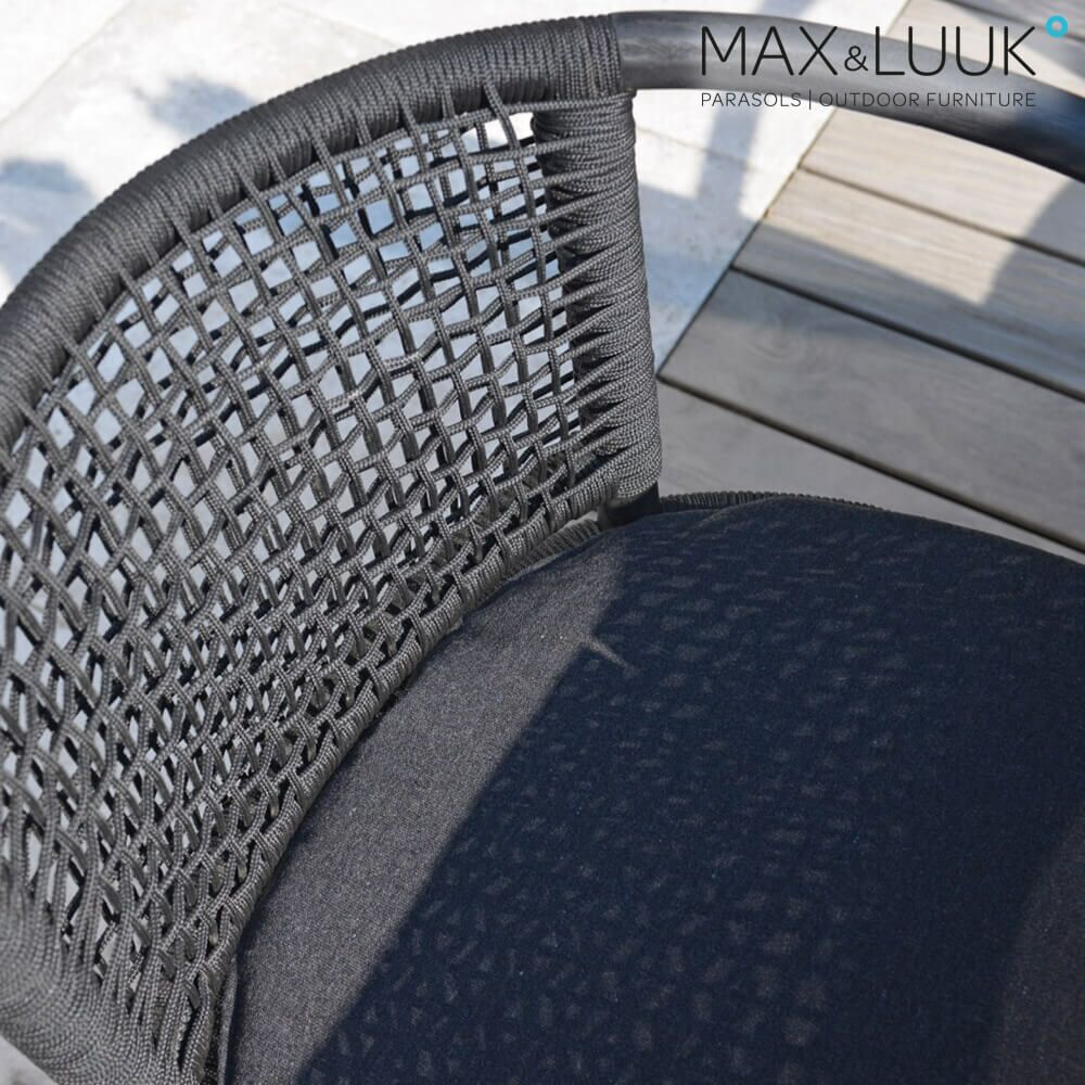  Breiter Lounge Chair Aus Dunklen Teakholz Von Max & Luuk - Kevin Loungesessel