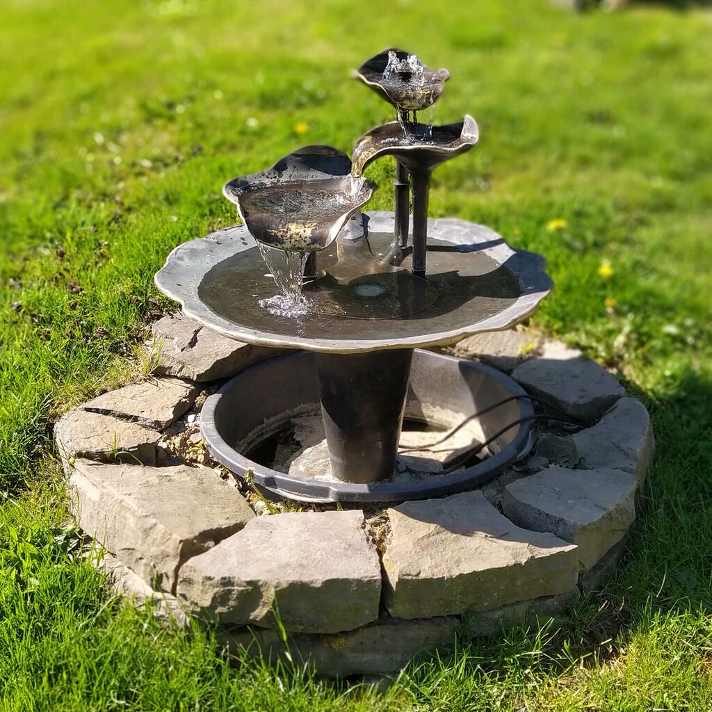  Brunnen Aus Schmiedebronze Mit Blättern - Handwerkliches Unikat - Etorurau