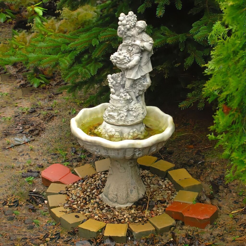  Dekorativer Steinguss Gartenbrunnen Mit Junge Und Mädchen Bei Der Weinernte - Tarcisio