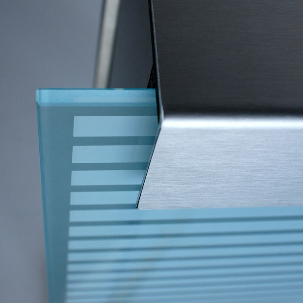  Design Briefkasten Aus Edelstahl & Glas - Weiße Streifen - Hestia