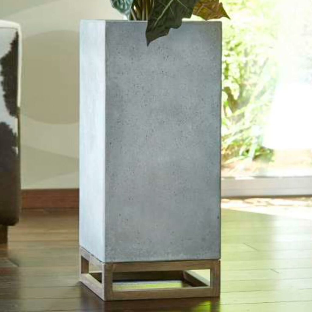  Eckige Pflanzvase Aus Glasfaser-Beton - Modern - Mit Holz - Arrone