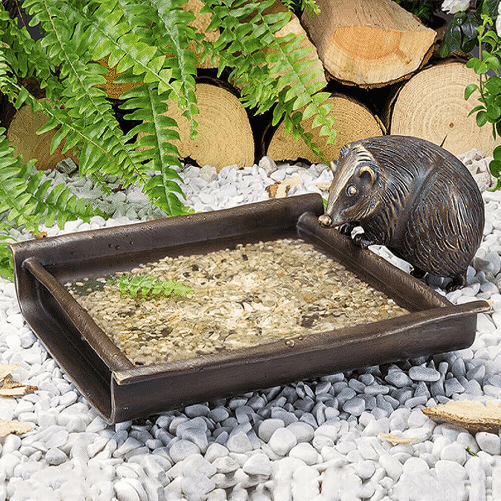  Eckiges Vogelbad Aus Bronze Mit Igelskulptur - Vogelbad Igel
