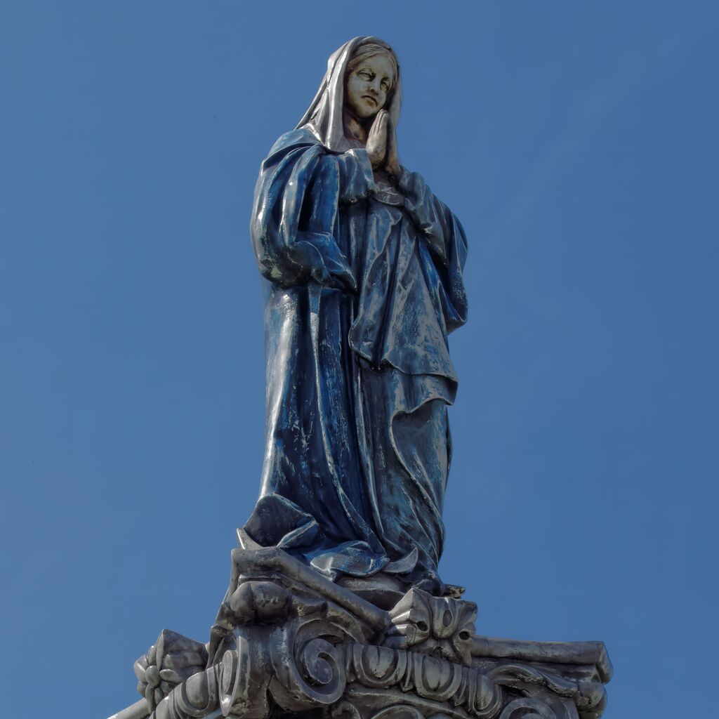  Eindrucksvolle Madonnen Skulptur Mit Betenden Händen - Steinguss Figur - Madonna Irelia