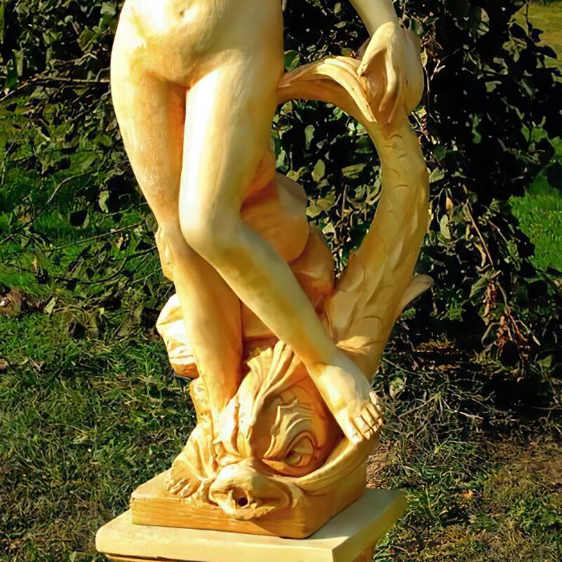  Einzigartige Frauen Aktskulptur Aus Steinguss Mit Fisch - Gloriana