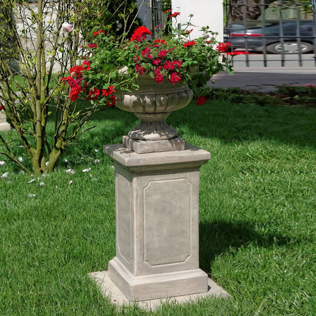  Elegantes Stein Podest Für Den Garten - Eckig - Graziano