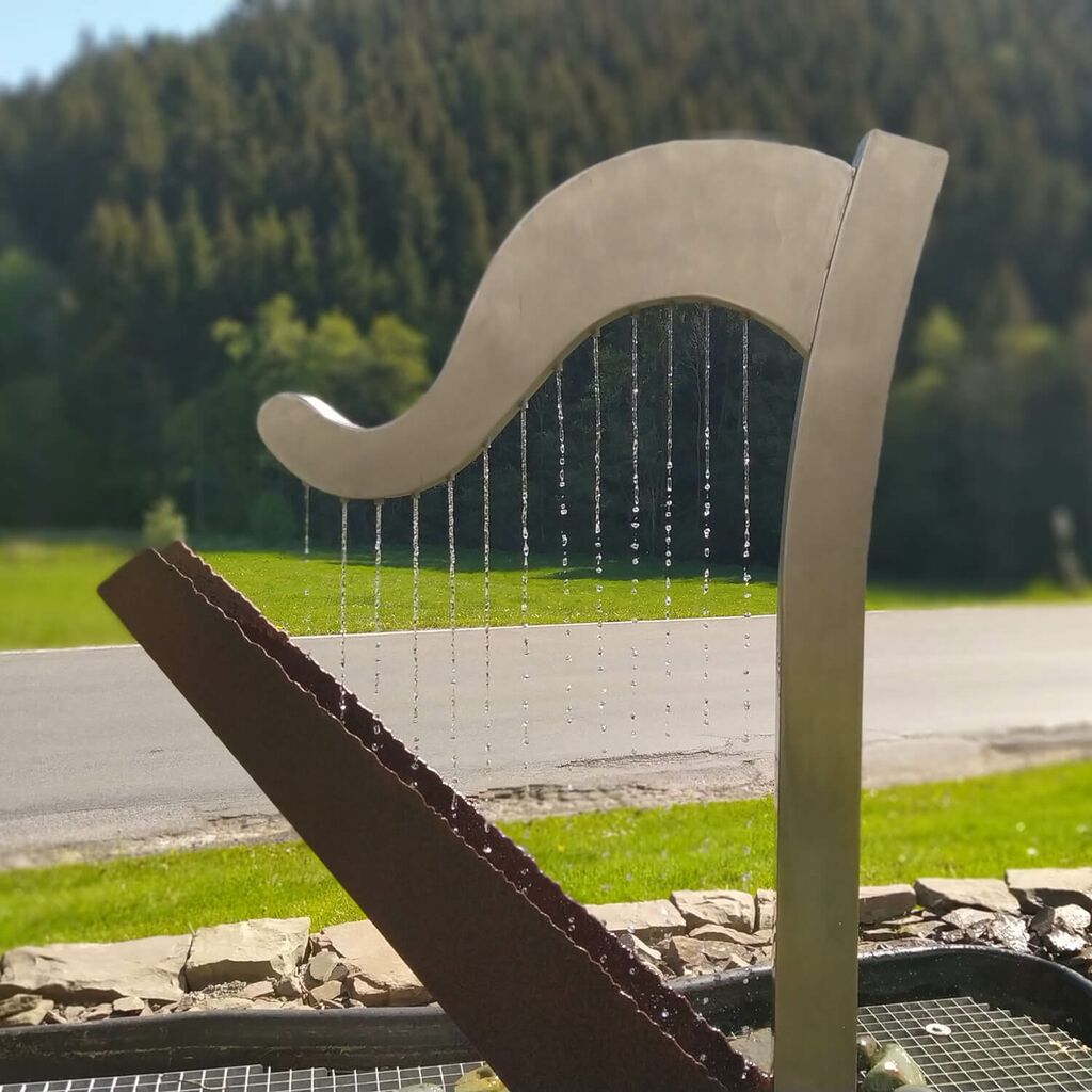  Gartenbrunnen Als Harfe - Edelstahl & Cortenstahl - Dokanga