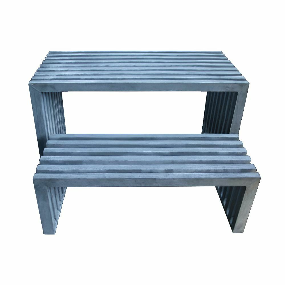  Grauer Outdoor Tisch Aus Stahl - Wetterfest - Flurena
