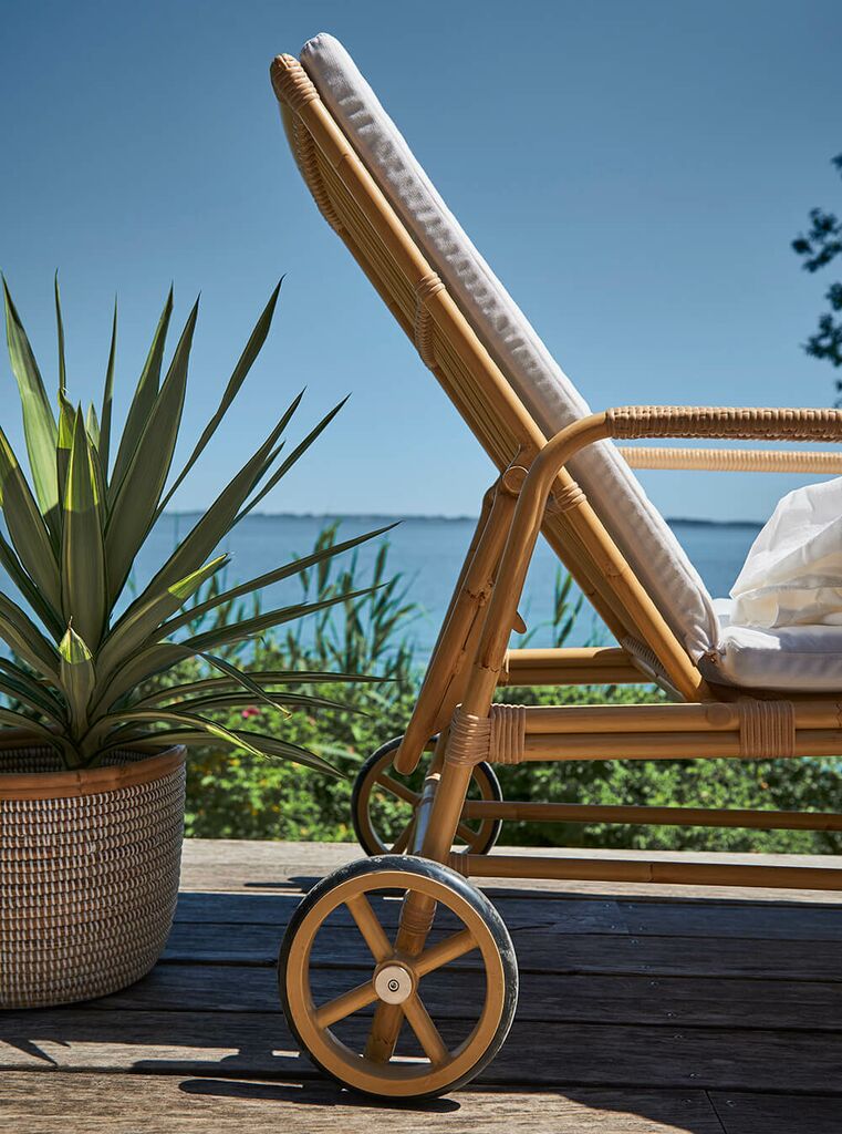  Hellbraune Sonnenliege Aus Alu-Rattan Mit Rollen - Sonnenliege Gerda