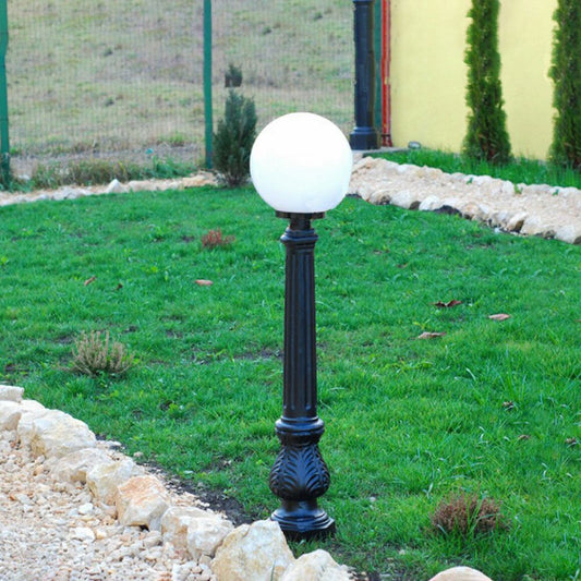  Klassische Wegeleuchte Aus Gusseisen Für Den Garten - Yngve