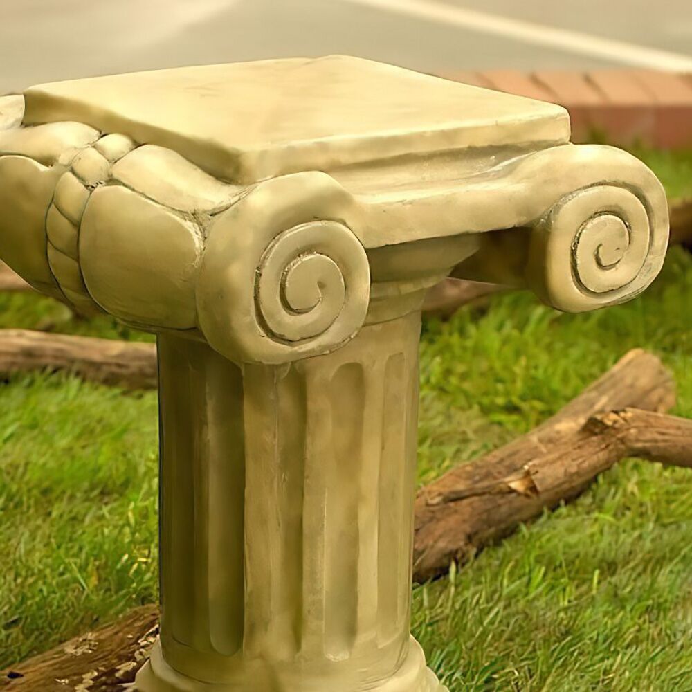  Kleine Griechische Steinsäule Für Den Garten Als Stilvolles Podest - Olympias