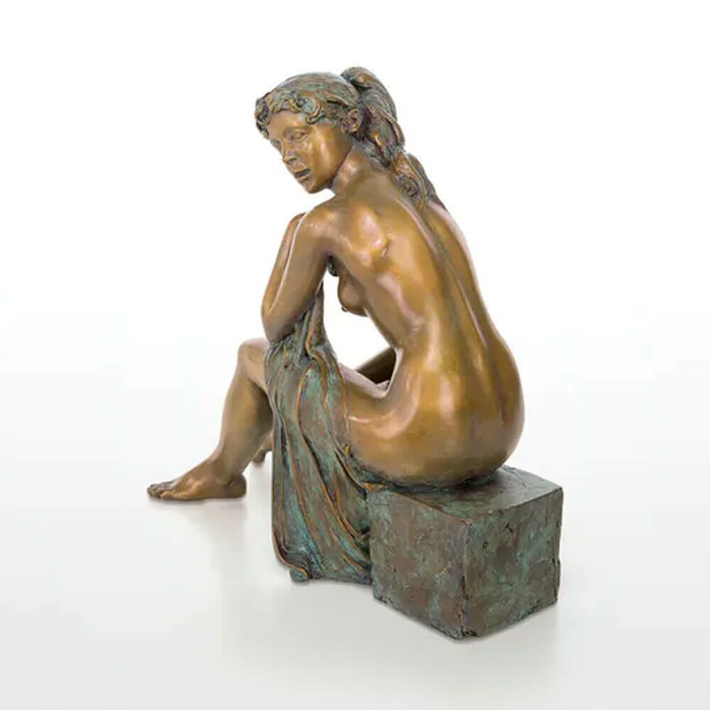  Limitierte Frauenskulptur Sitzend Mit Tuch - Bronze - Ich Lausche Den Vögeln