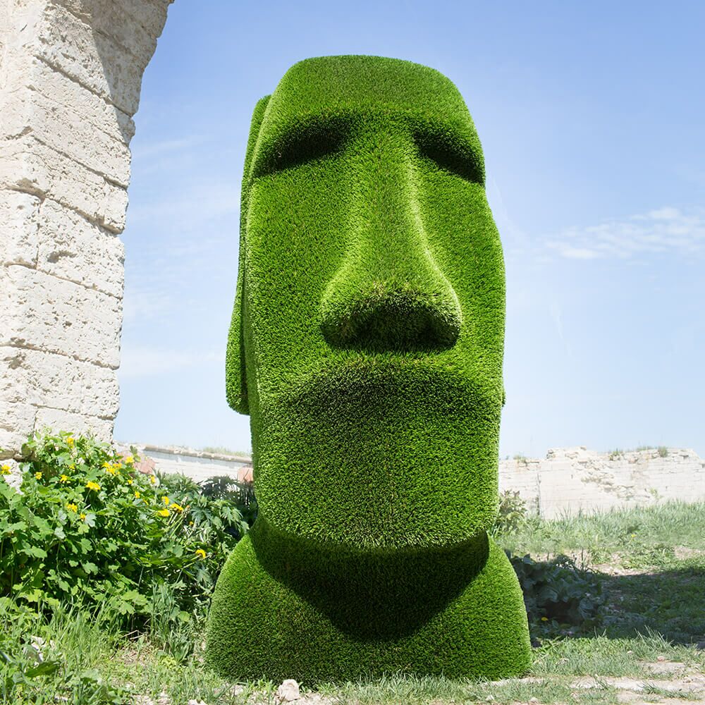 Moai Kopf Gartenfigur - Topiary - GFK & Kunstrasen - Idukan