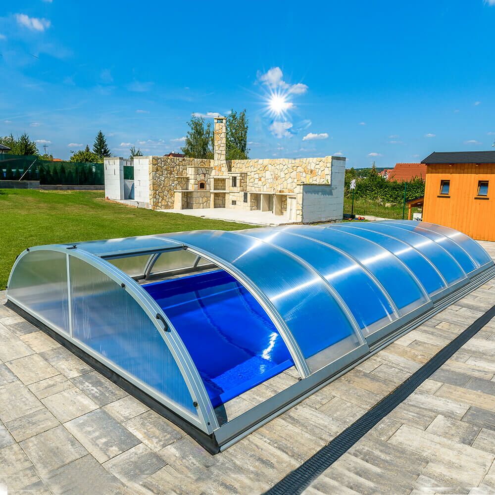  Niedrige Poolabdeckung Als Sonderanfertigung - Mit Seitentür - Aluminium & Polycarbonat - Olivin Flach