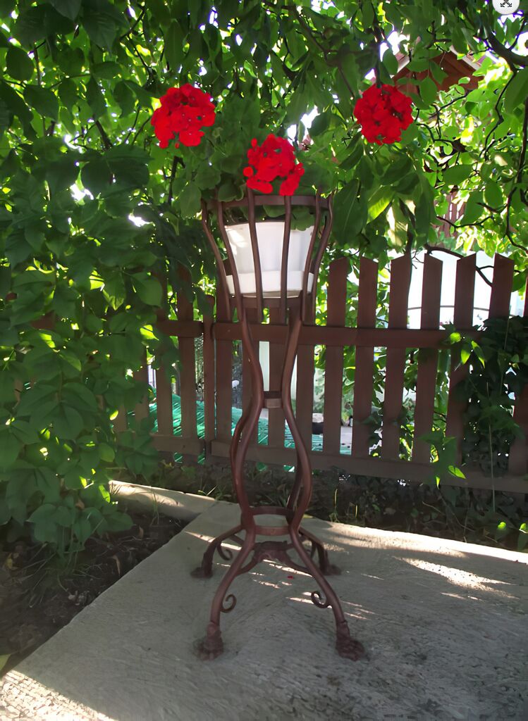  Nostalgischer Blumenständer Aus Schmiedeeisen - Romaric