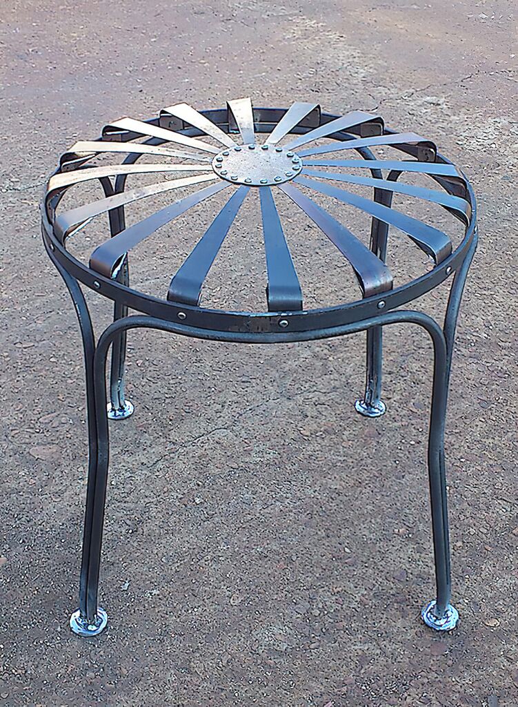  Nostalgischer Metall Hocker Für Den Garten - Tabouret