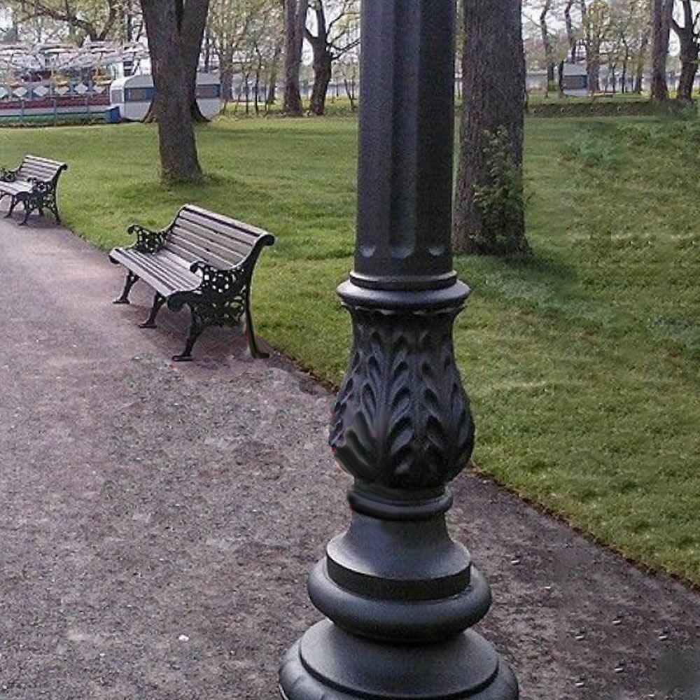  Retro Straßenlaterne Aus Gusseisen Mit Schmuck-Elementen - Annbritt