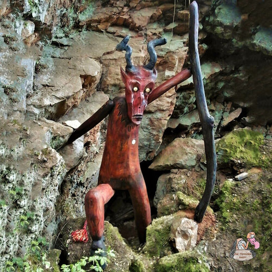  Rot Bemalte Teufelfigur Aus Holz Als Gartendekoration - Teufel