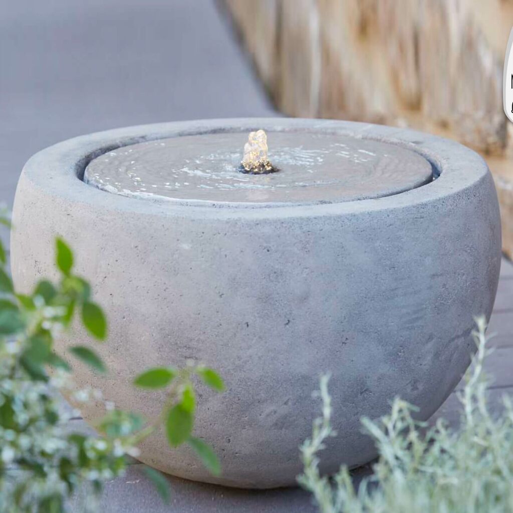  Runder Quellbrunnen In Moderner Zement-Optik Mit LED - Tulu