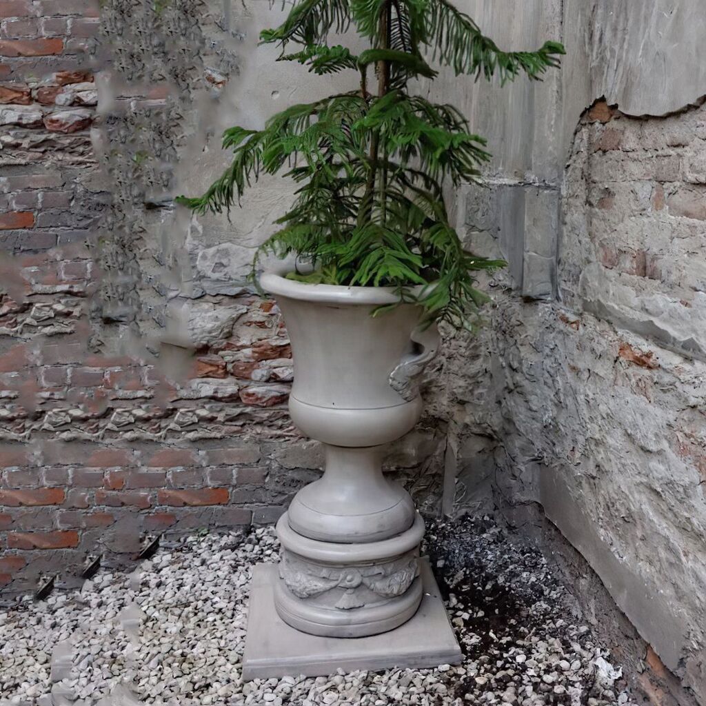  Schlichte Gartenamphore Zum Bepflanzen Mit Dekorativen Griffen - Kasandra