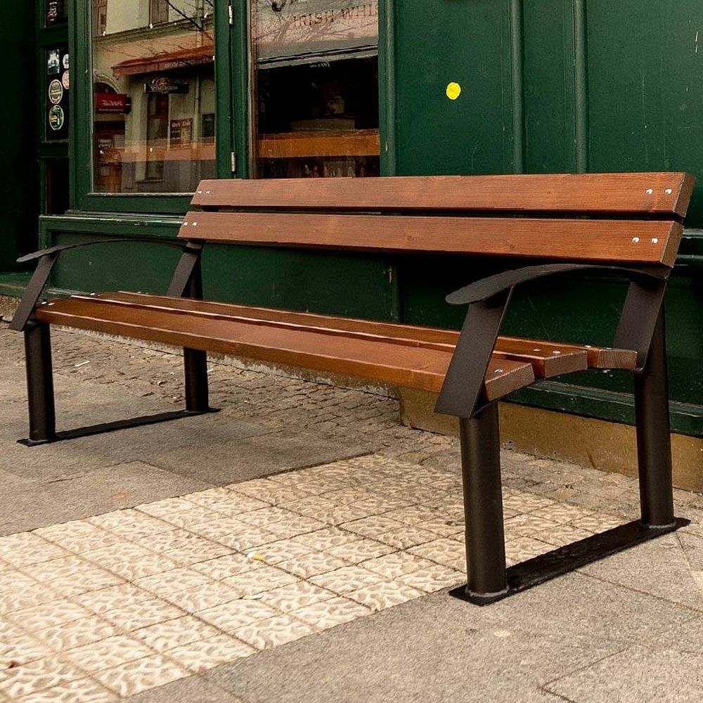  Schlichte Stadtmobiliar Bank Aus Metall Und Holz - Eindride