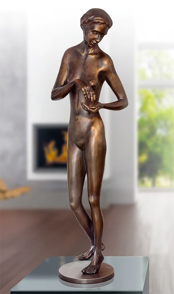  Stehende Frauenskulptur Aus Limitiertem Bronzeguss - Hinwendung