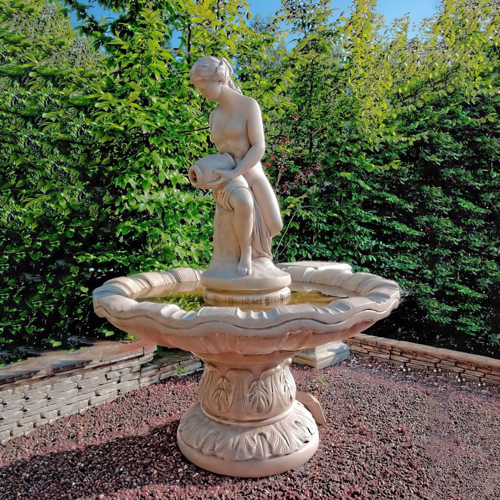  Steinguss Frauenskulptur Auf Stilvoller Gartenfontäne - Eindrucksvolles Wasserspiel - Loreen