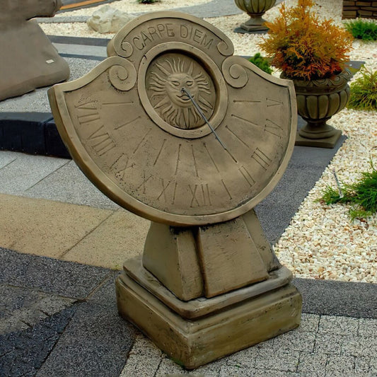  Steinguss Sonnenuhr Für Den Garten Mit Carpe Diem Gravur - Adrastea