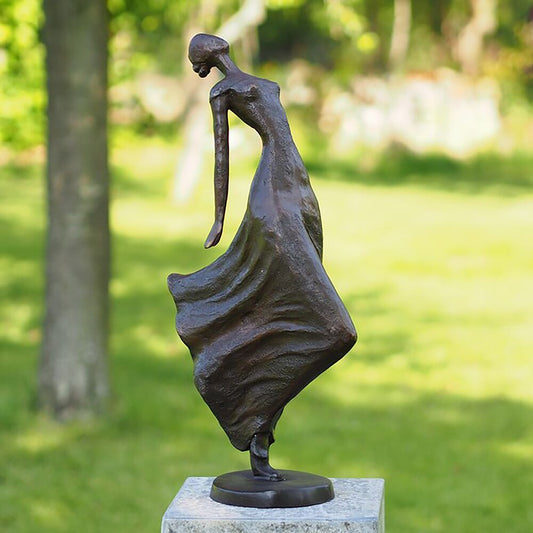  Stilvolle Bronze Frauenstatue Für Den Garten Im Kleid - Lady Lora