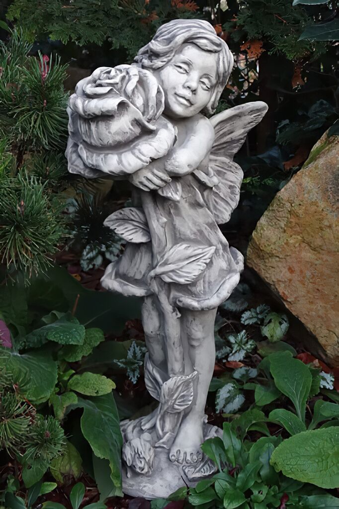  Stilvolle Fee Gartenskulptur Im Floralen Design - Rosalinde