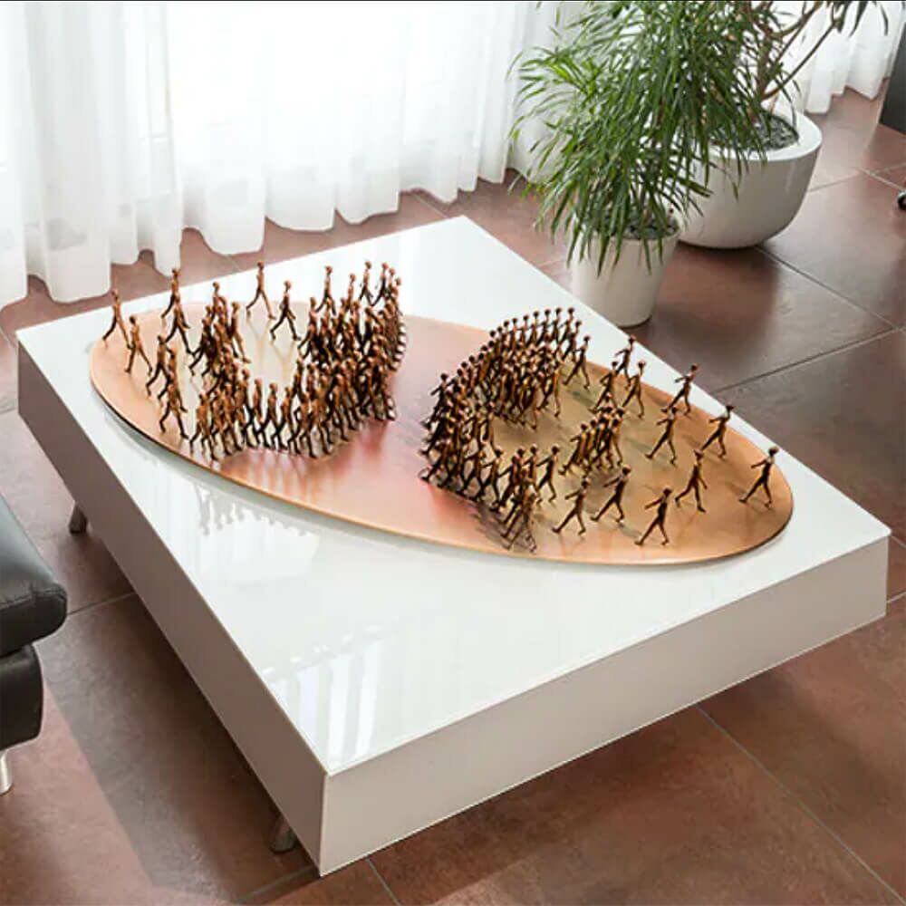  Wandrelief Menschenmenge - Bronzeskulptur Limitiert - Gendered Dialogue