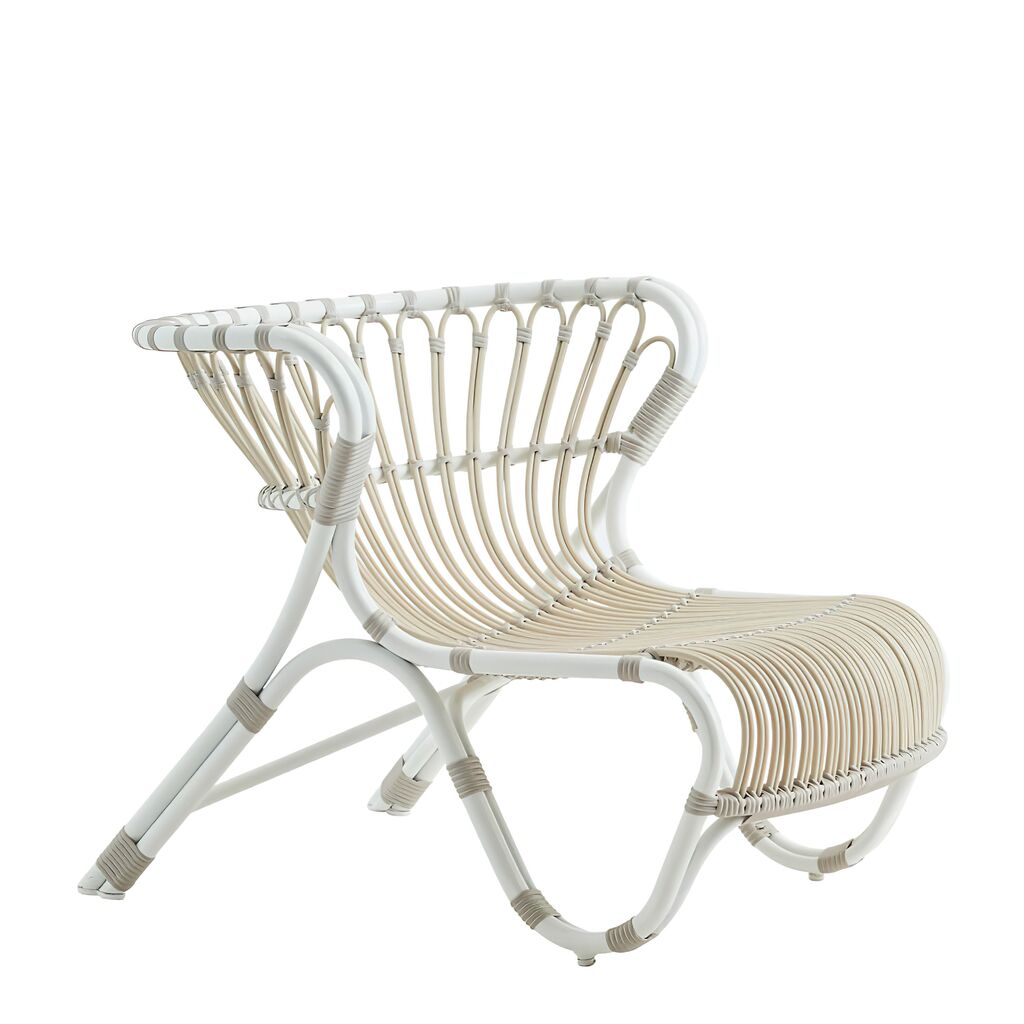 Weißer Loungechair Mit Rückenlehne Aus Alu-Rattan - Loungesessel Minja