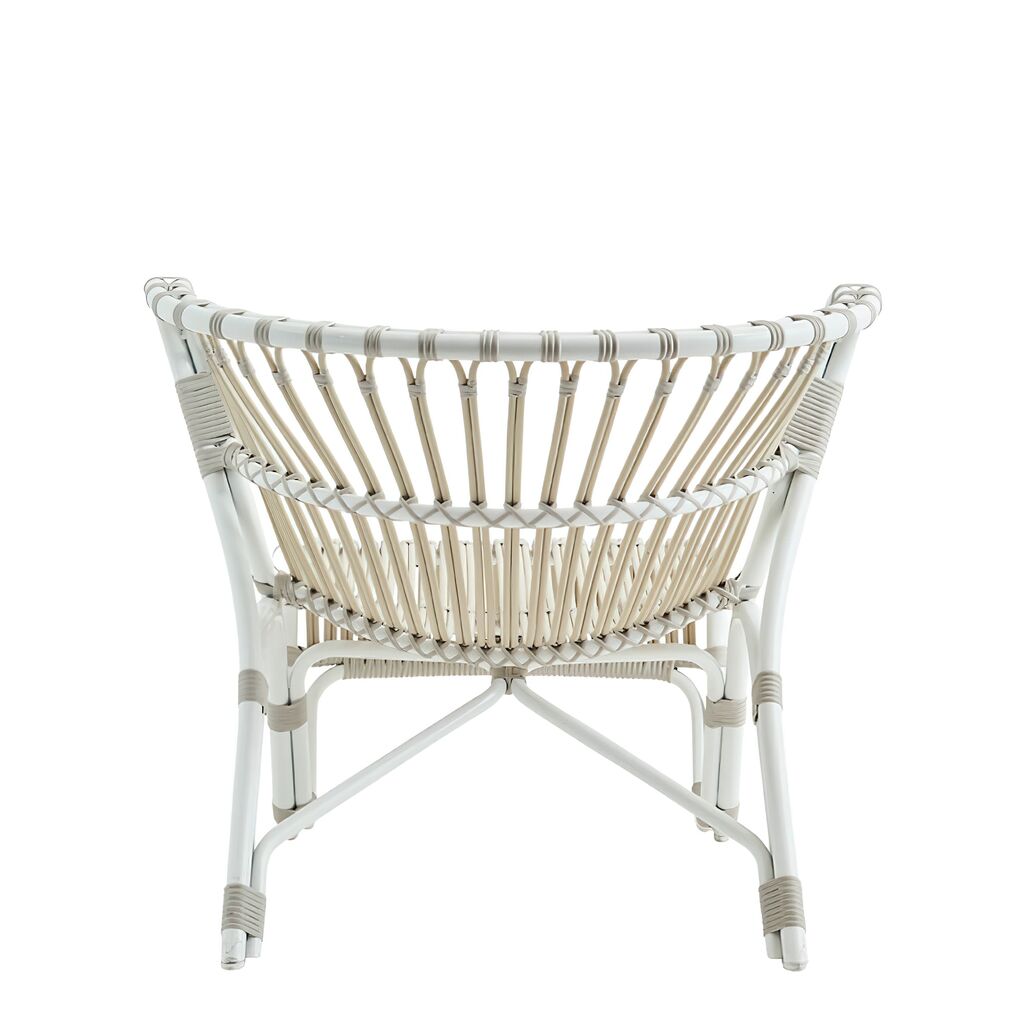  Weißer Loungechair Mit Rückenlehne Aus Alu-Rattan - Loungesessel Minja