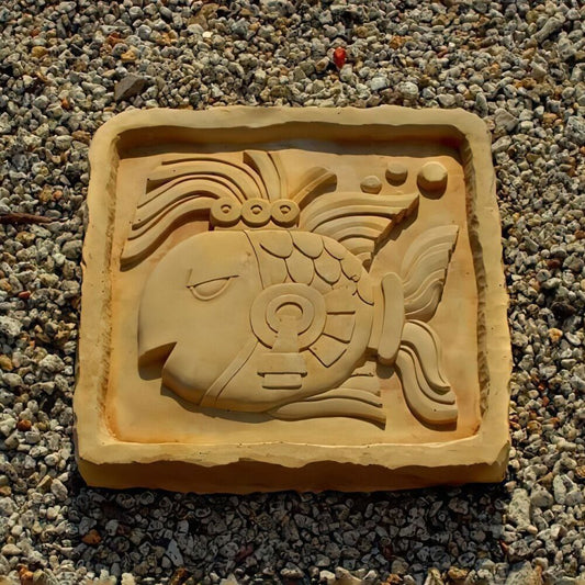  Wetterfeste Fliese Aus Steinguss Mit Fisch In Tiki Optik - Valios