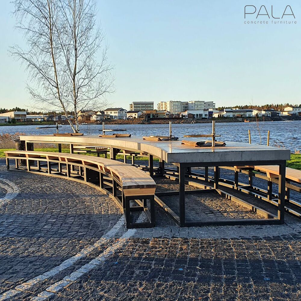  Wetterfester Outdoor Tisch Aus Beton & Metall Mit Barbecue Stellen Für Den Park - Kokkola